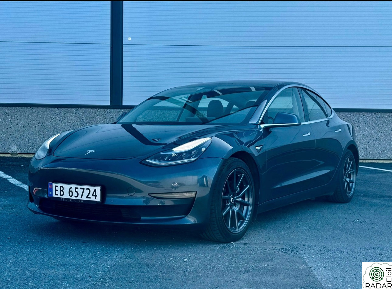 TESLA Model 3 Long Range AWD