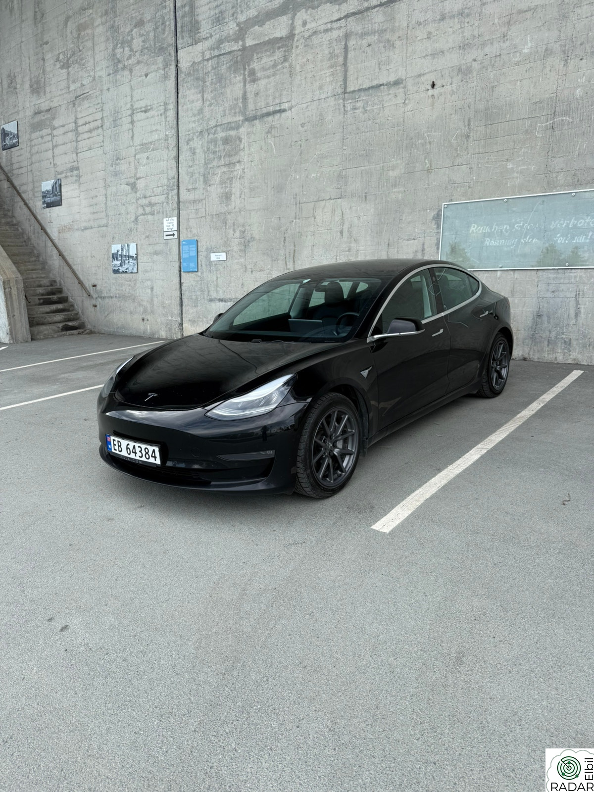 TESLA Model 3 Long Range AWD