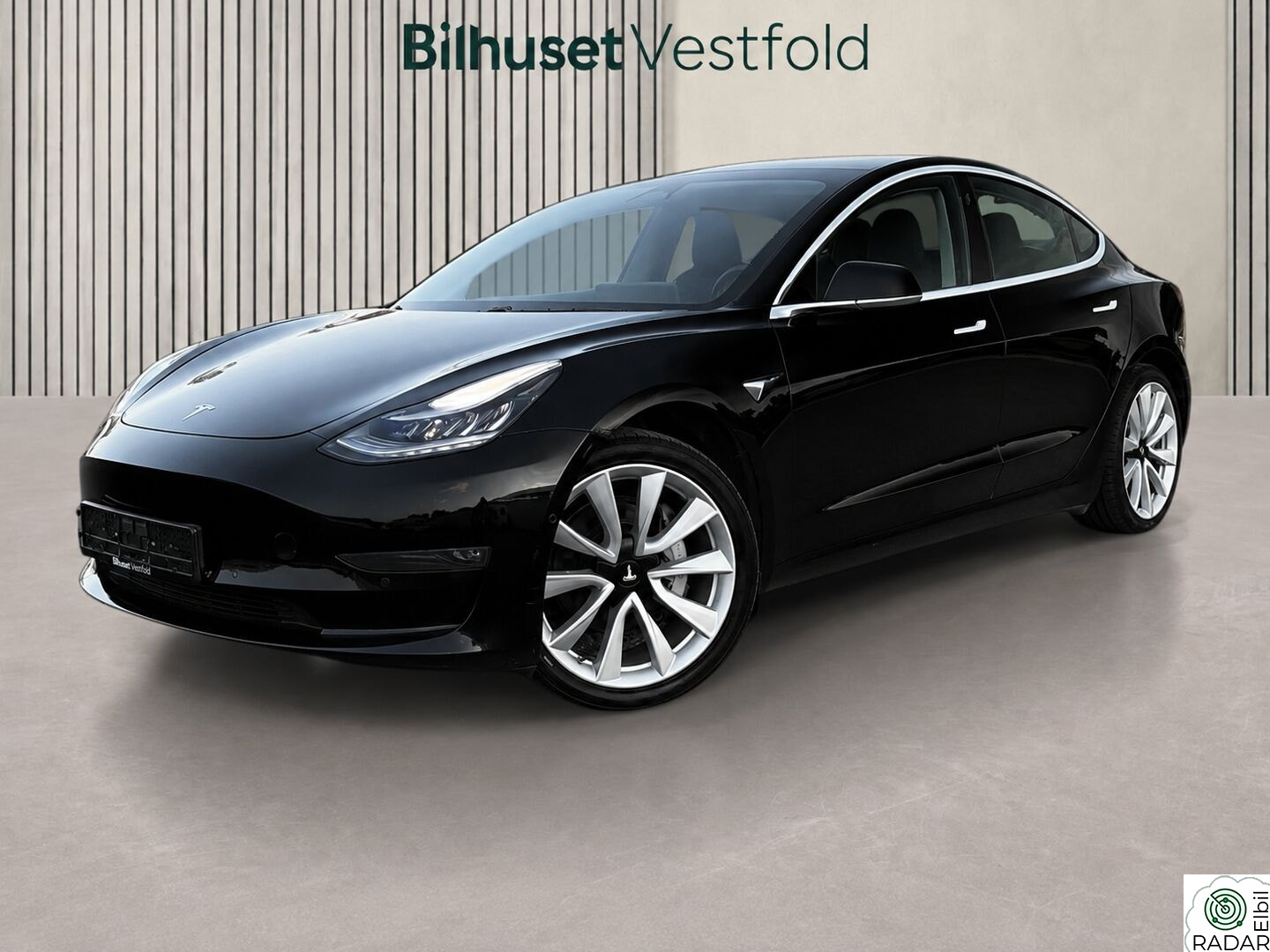 TESLA Model 3 Long Range, AWD, Hengerfeste, 498HK, 560KM WLTP