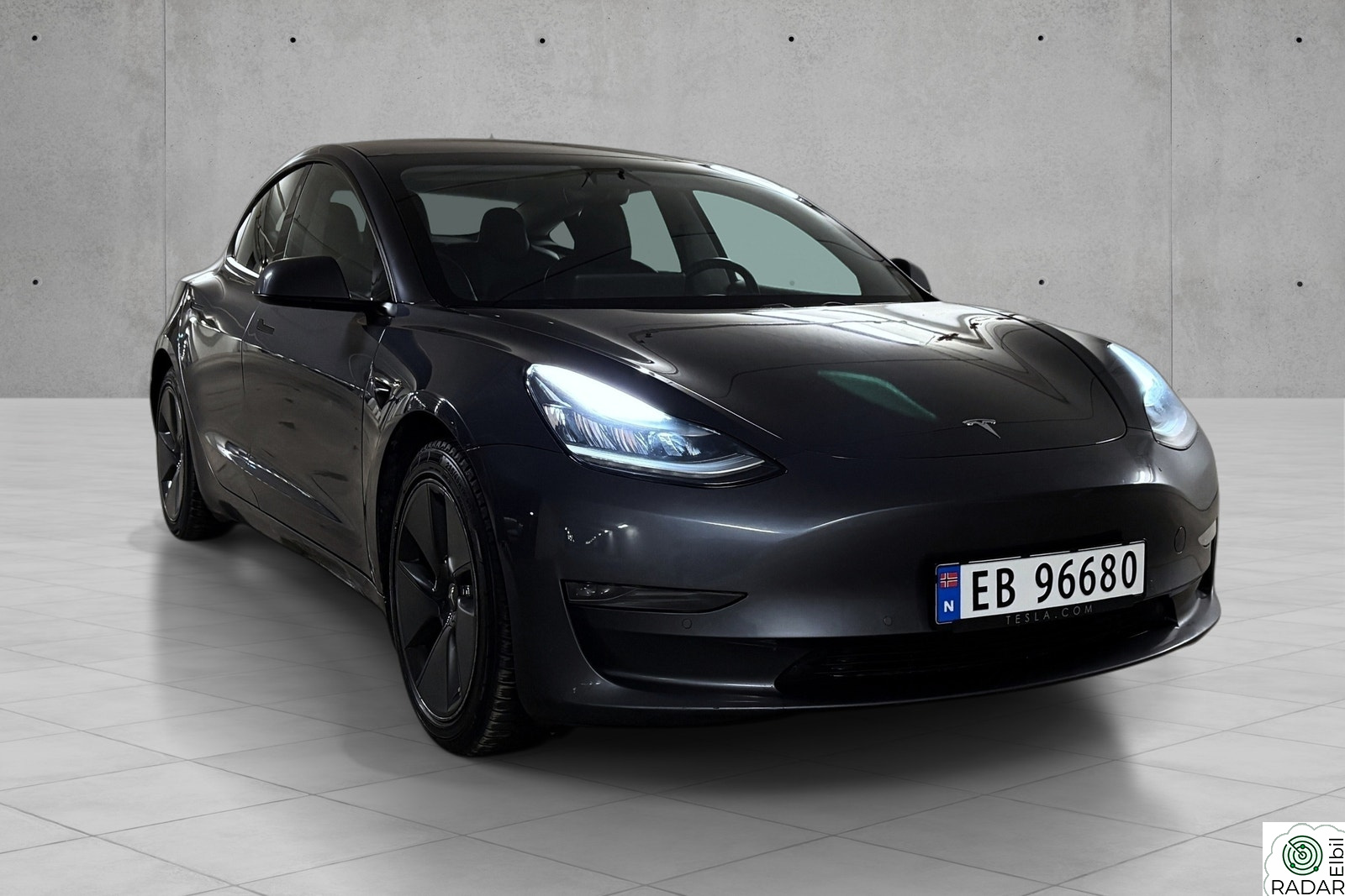 TESLA Model 3 LONG RANGE AWD KROK VARMEPUMPE SKINN  AP PREMIUM HIFI