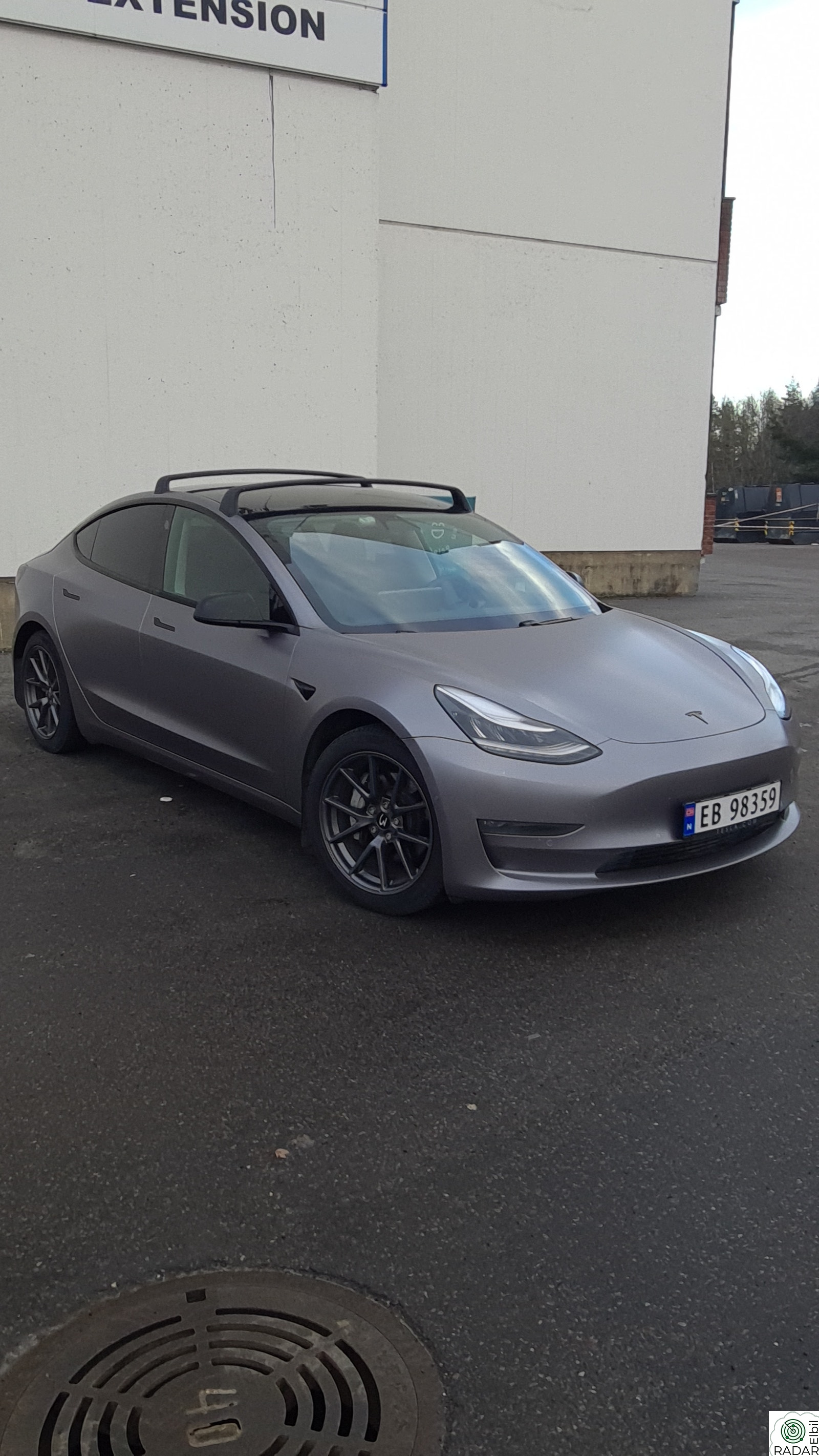 TESLA Model 3 Long Range AWD 1-eiers bil - rustbehandlet !