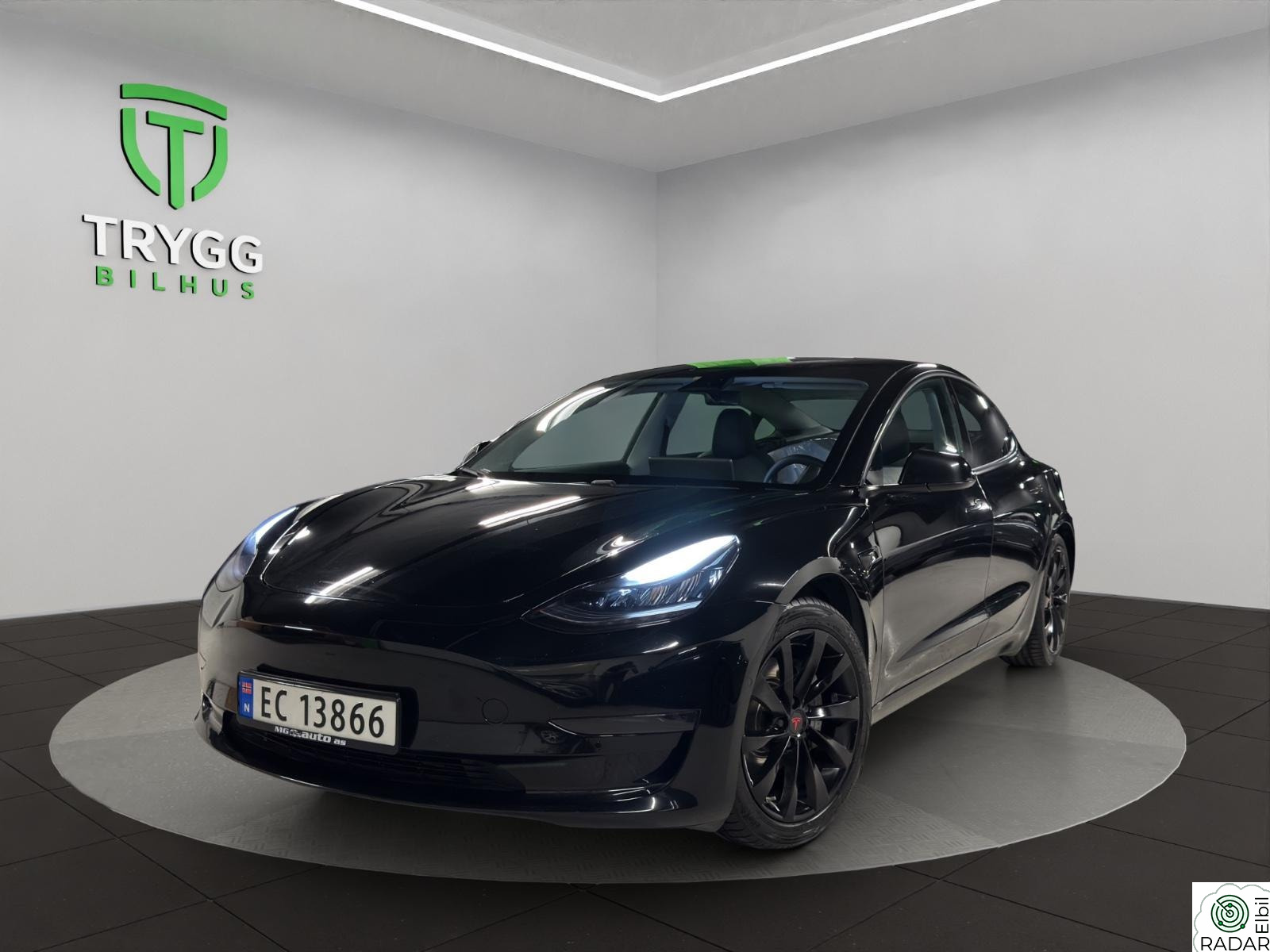 TESLA Model 3 Long Range AWD / Ny-EU / Hengerfeste / Premium /Garanti