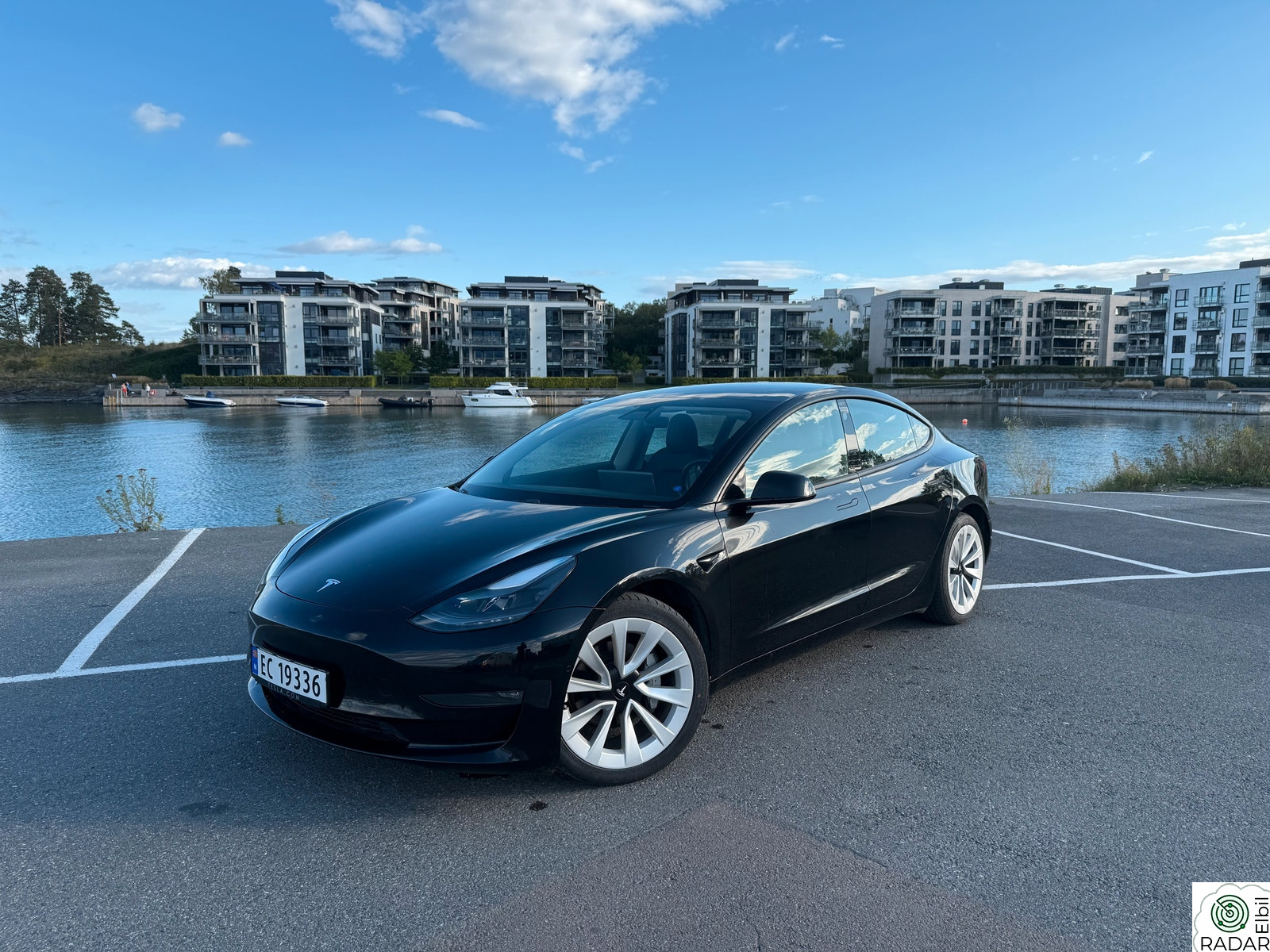 TESLA Model 3 Long Range AWD
