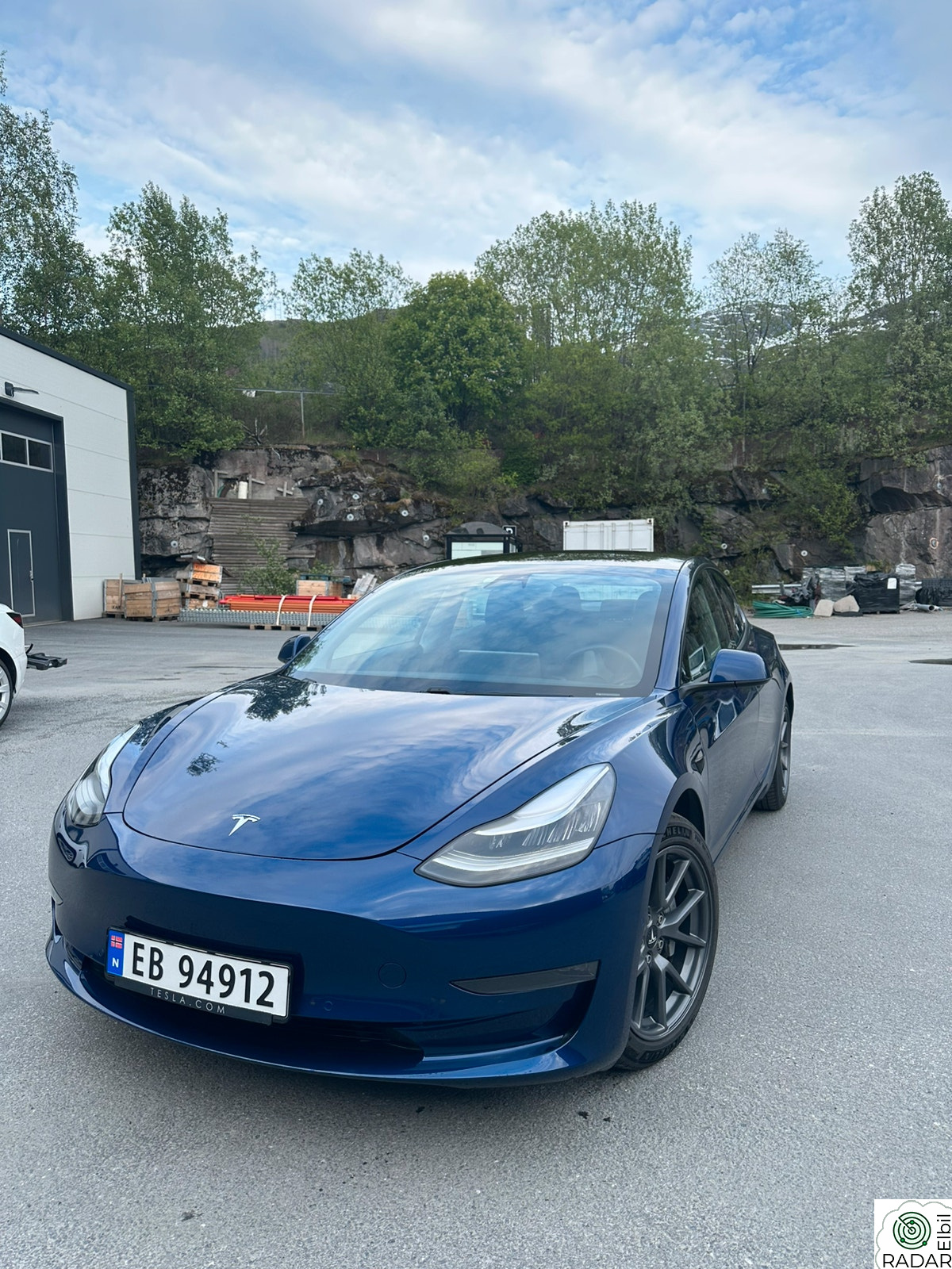 TESLA Model 3 Long Range AWD
