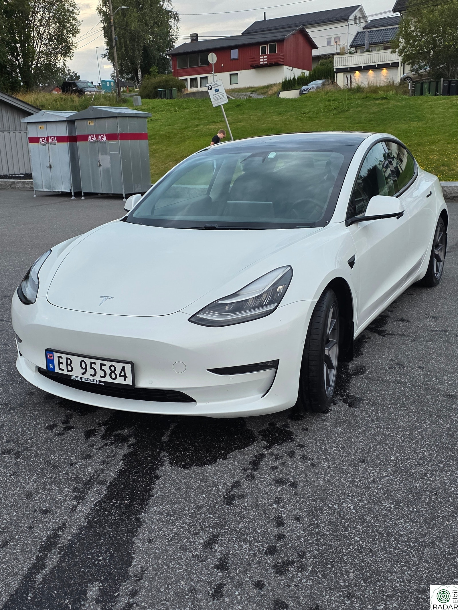 TESLA Model 3 Long Range AWD
