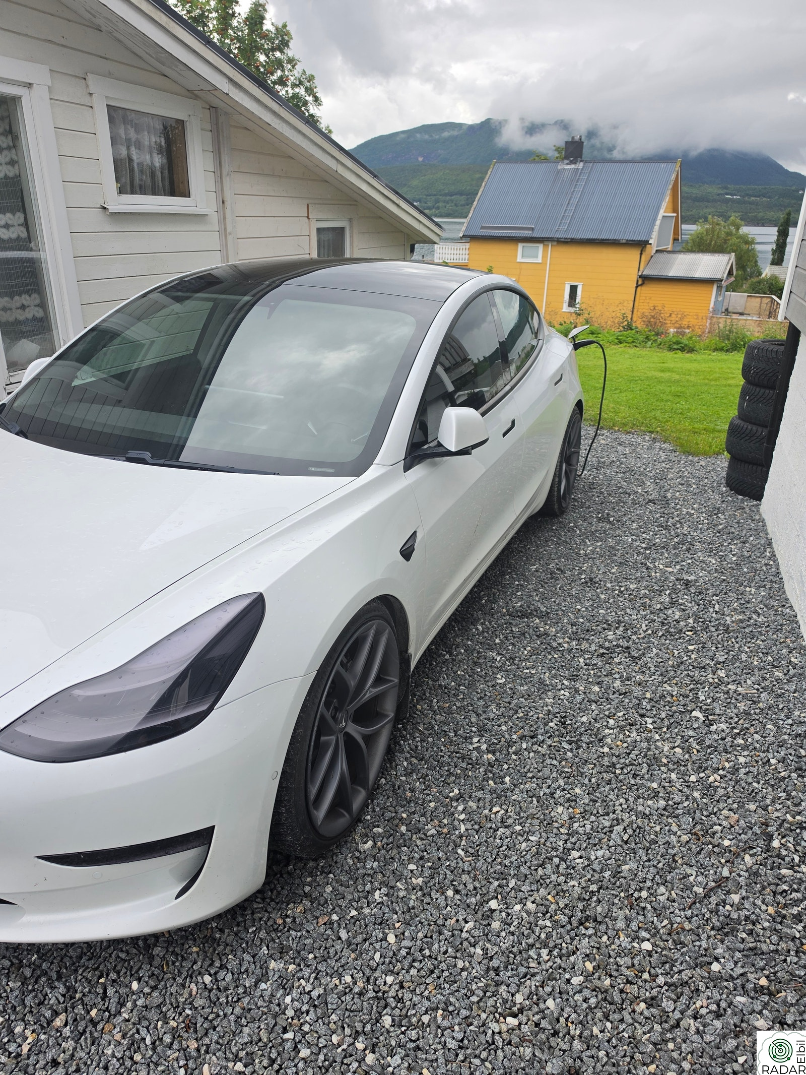TESLA Model 3 Long Range AWD
