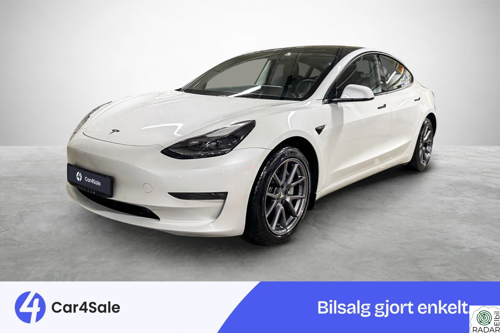 TESLA Model 3 Long Range AWD/ Autopilot/ Premium interiør