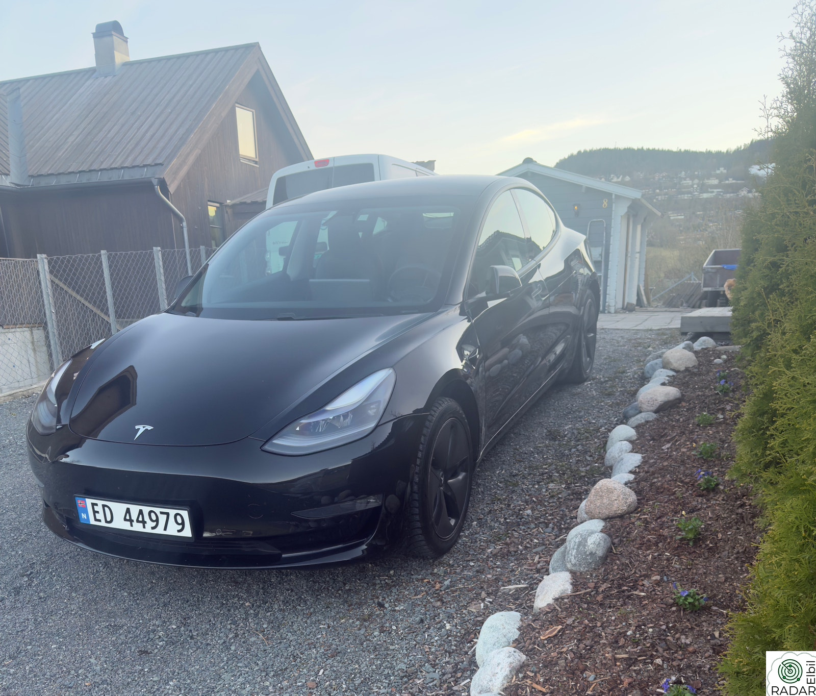 TESLA Model 3 Long Range AWD