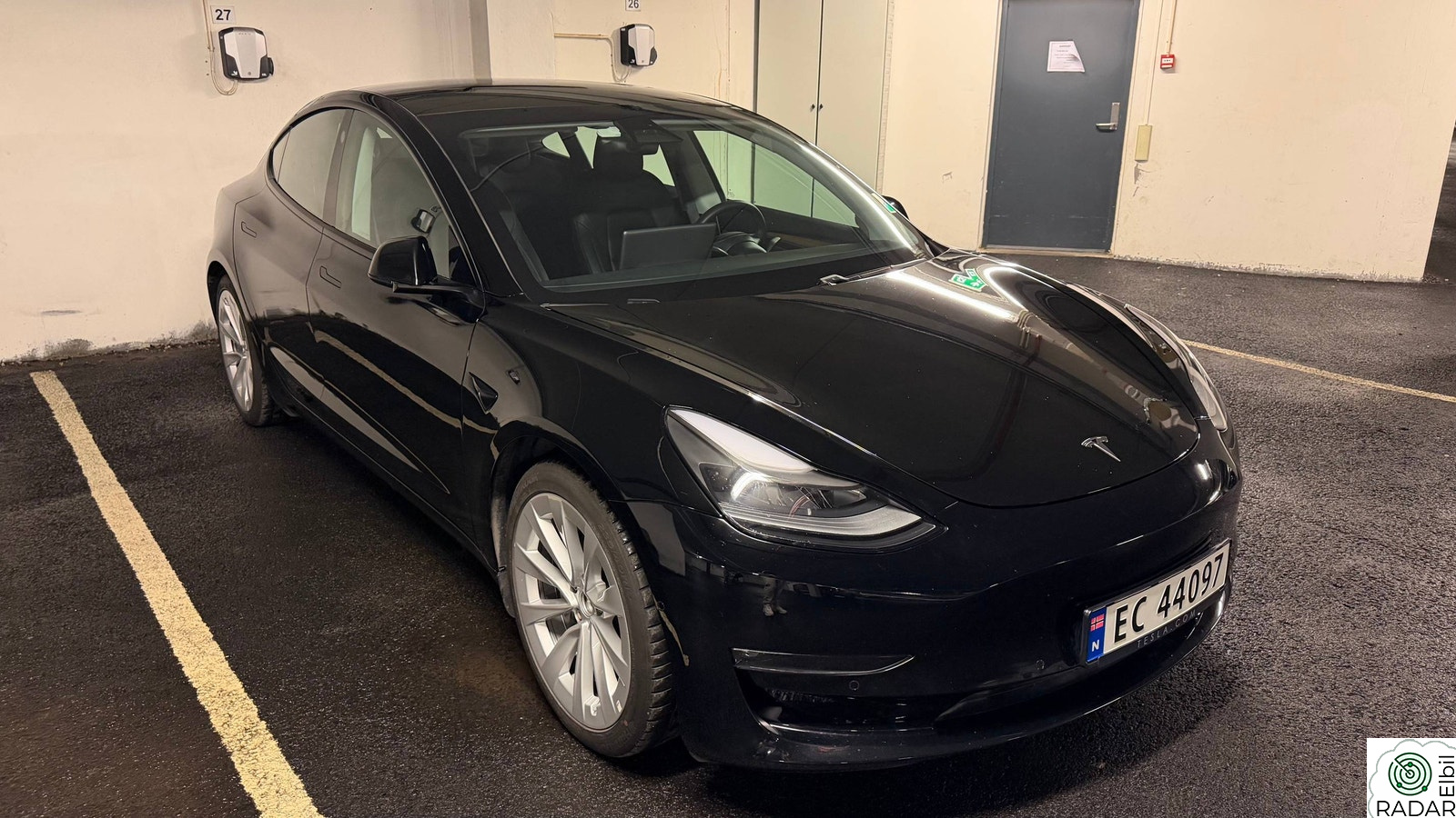 TESLA Model 3 Tesla Model 3 Long Range/ 4x4 / Enh.autopilot / 1-eier