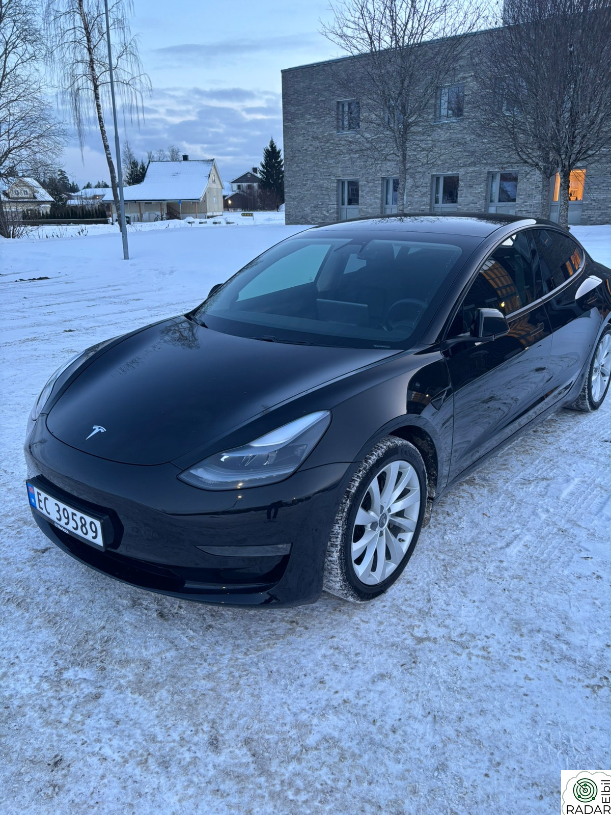 TESLA Model 3 Long Range AWD
