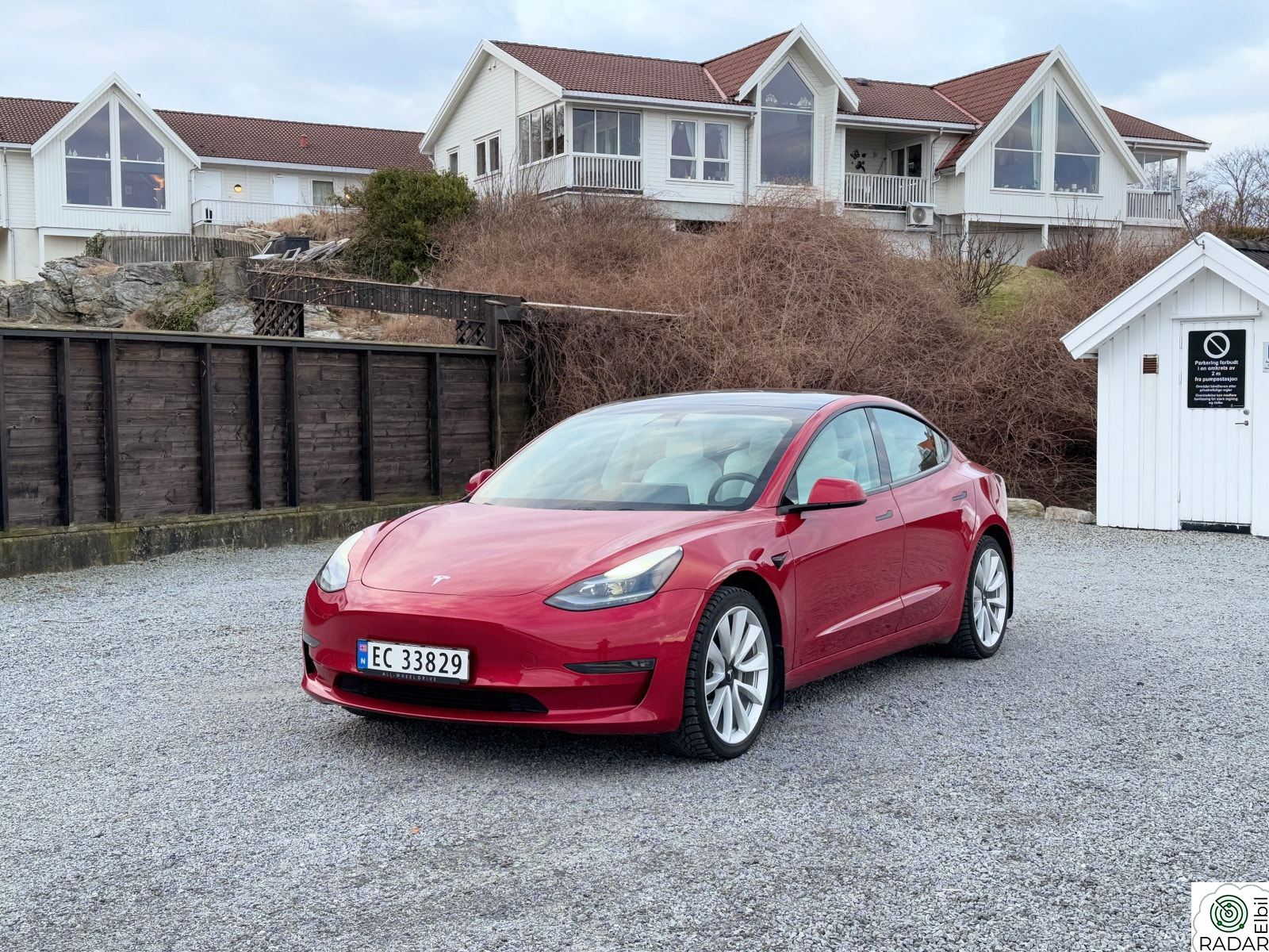 TESLA Model 3 Long Range 614km AWD Autopilot Premium