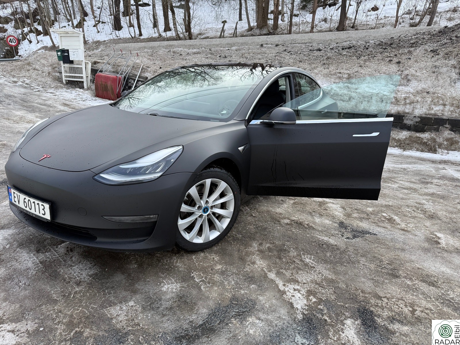 TESLA Model 3 Long Range AWD