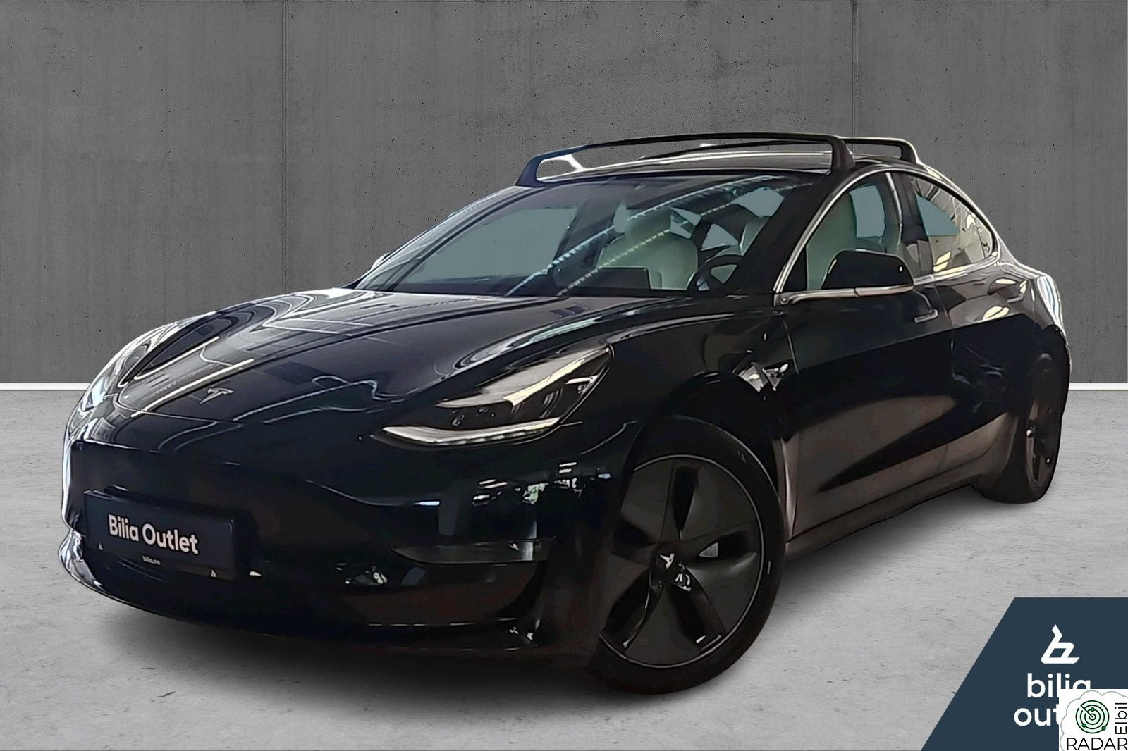TESLA Model 3 Long Range AWD Premium Skinn
