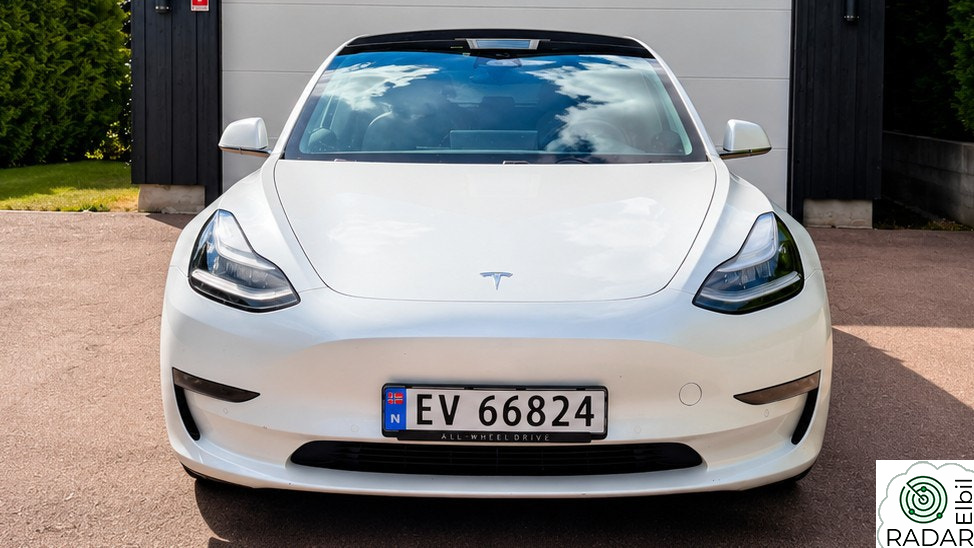 TESLA Model 3 Long Range AWD