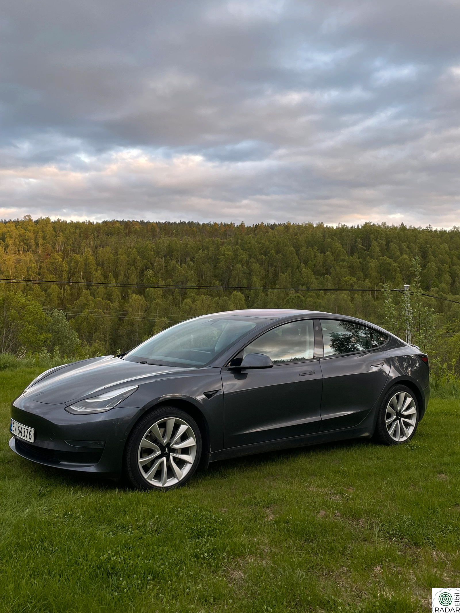 TESLA Model 3 Long Range AWD