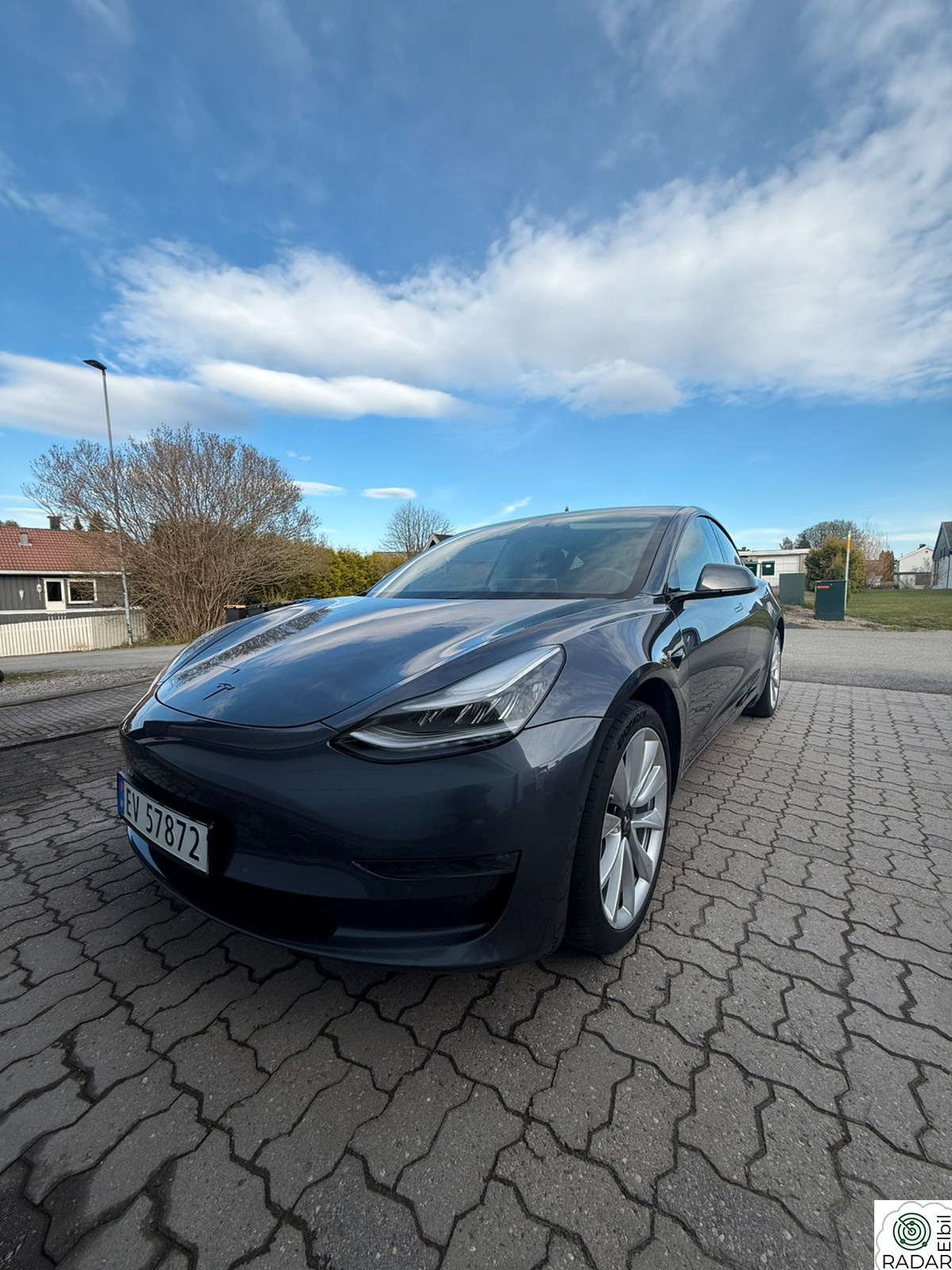 TESLA Model 3 Long Range AWD