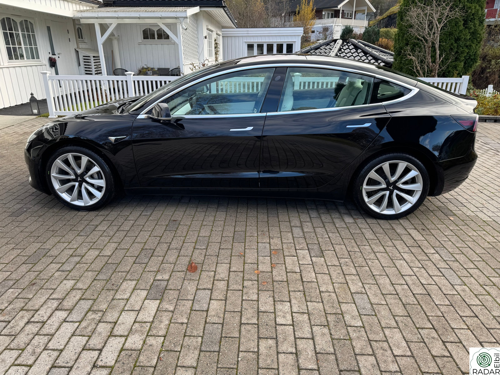 TESLA Model 3 Long Range AWD