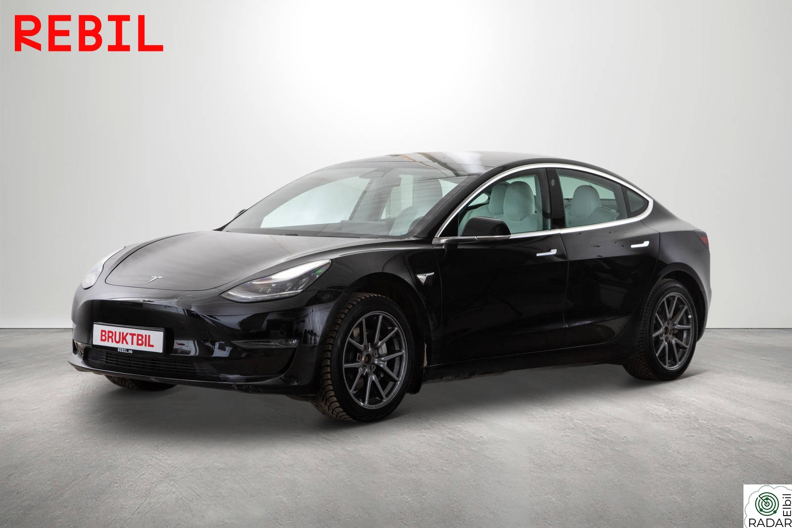 TESLA Model 3 Long Range (560km) FSD/Skinn/Pano/MCU2/R.Kam/Navi/AWD