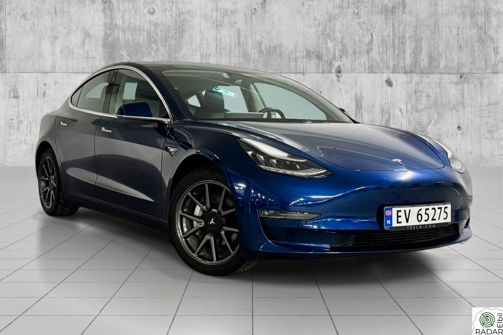 TESLA Model 3 Long Range/4x4/Premium/Skinn/ACC/AP