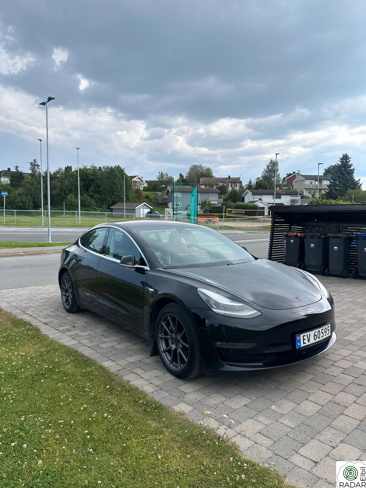 TESLA Model 3 Long Range AWD