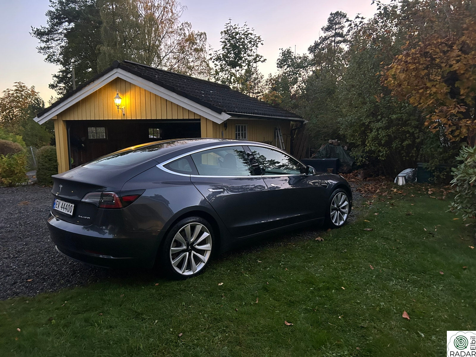 TESLA Model 3 Long Range AWD. FSD. En eier, som ny!