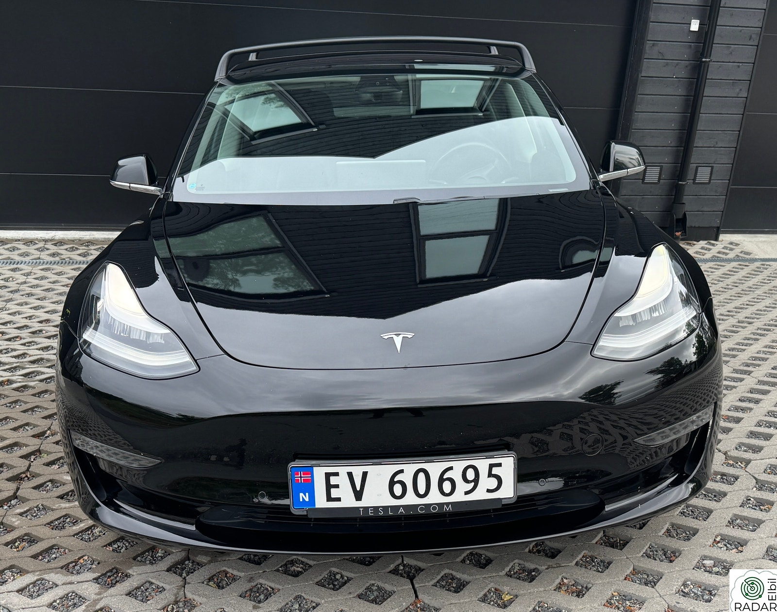 TESLA Model 3 Long Range AWD