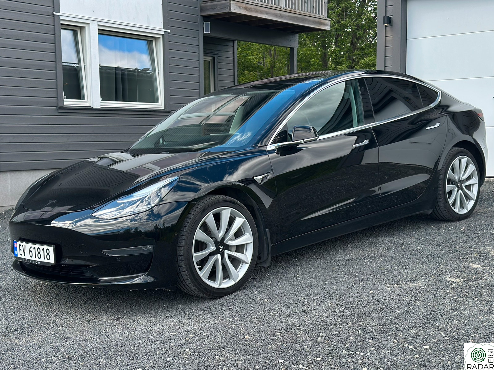 TESLA Model 3 Long Range AWD