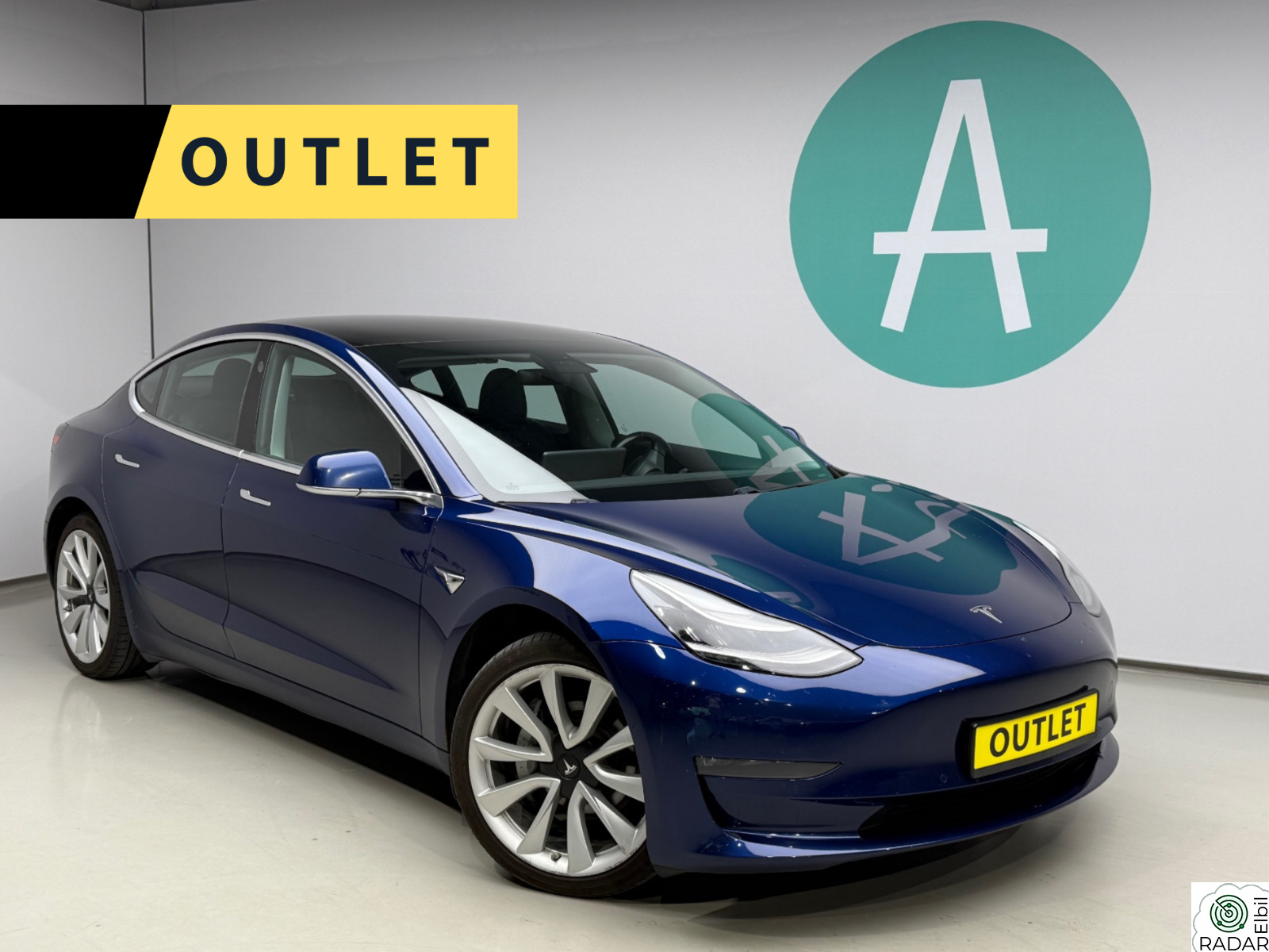 TESLA Model 3 Long Range AWD / FSD / Krok / Panorma OUTLET