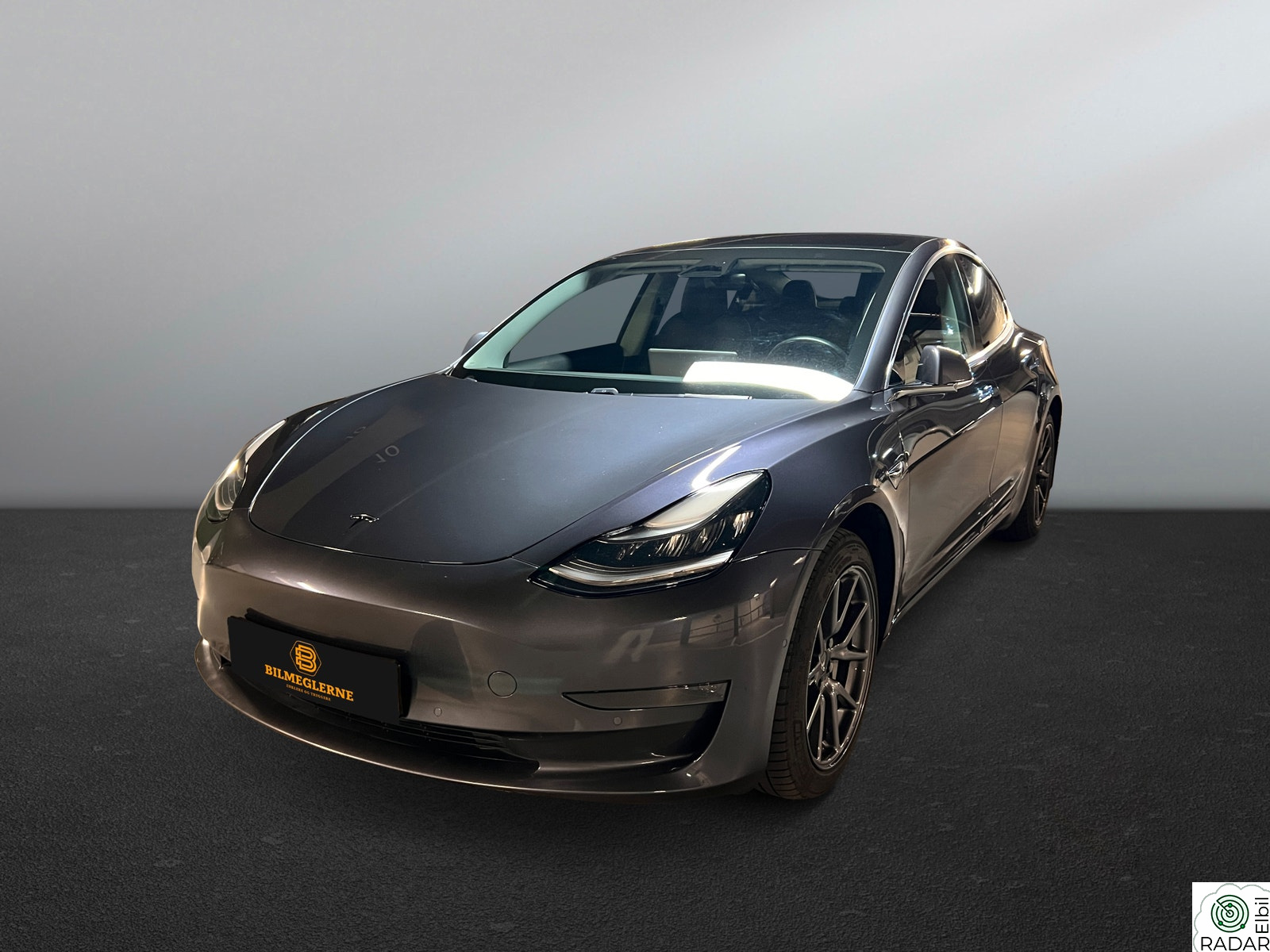 TESLA Model 3 Long Range AWD | FSD | PREMIUM | KROK | HOMELINK ++