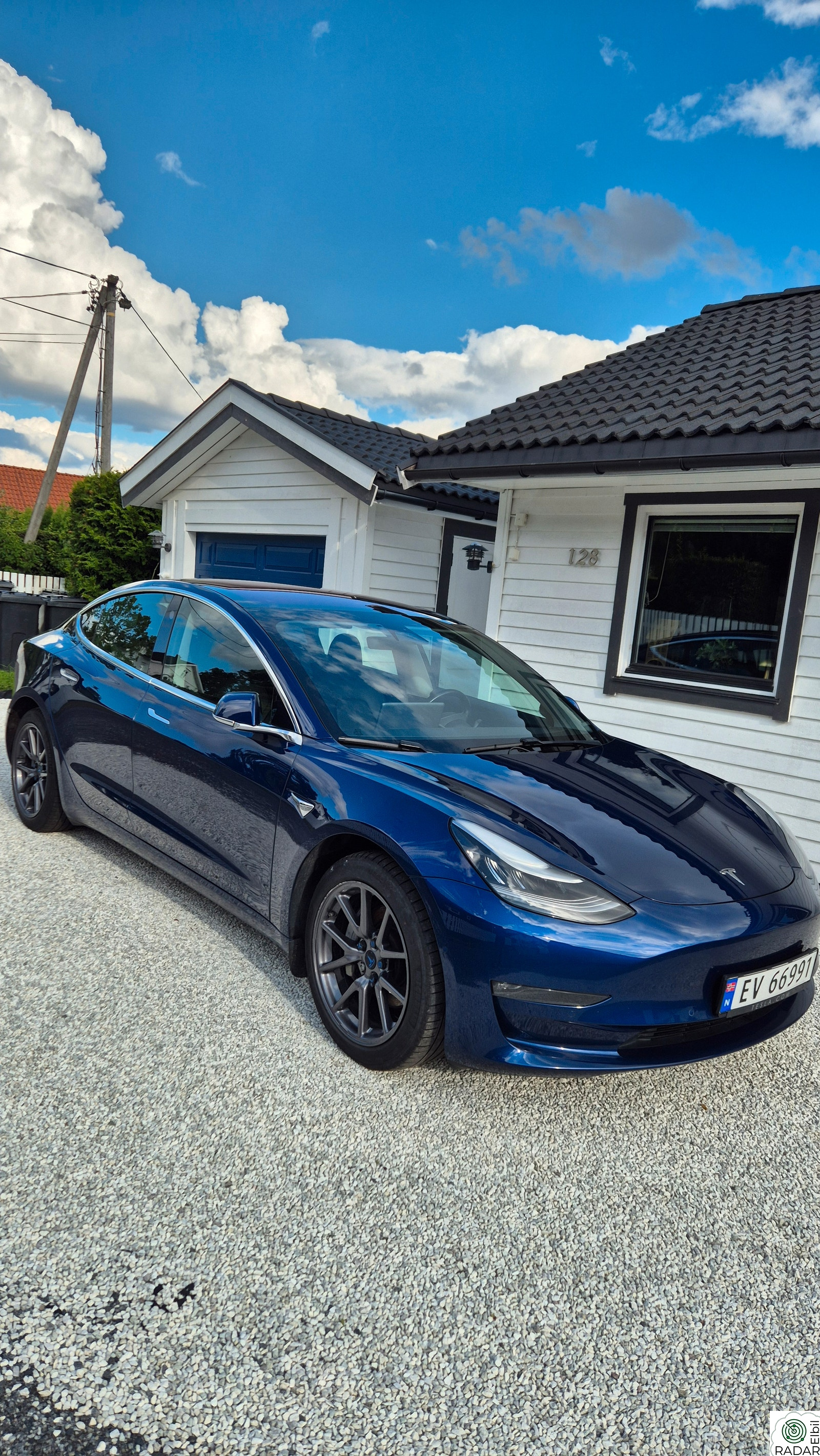 TESLA Model 3 Long Range AWD