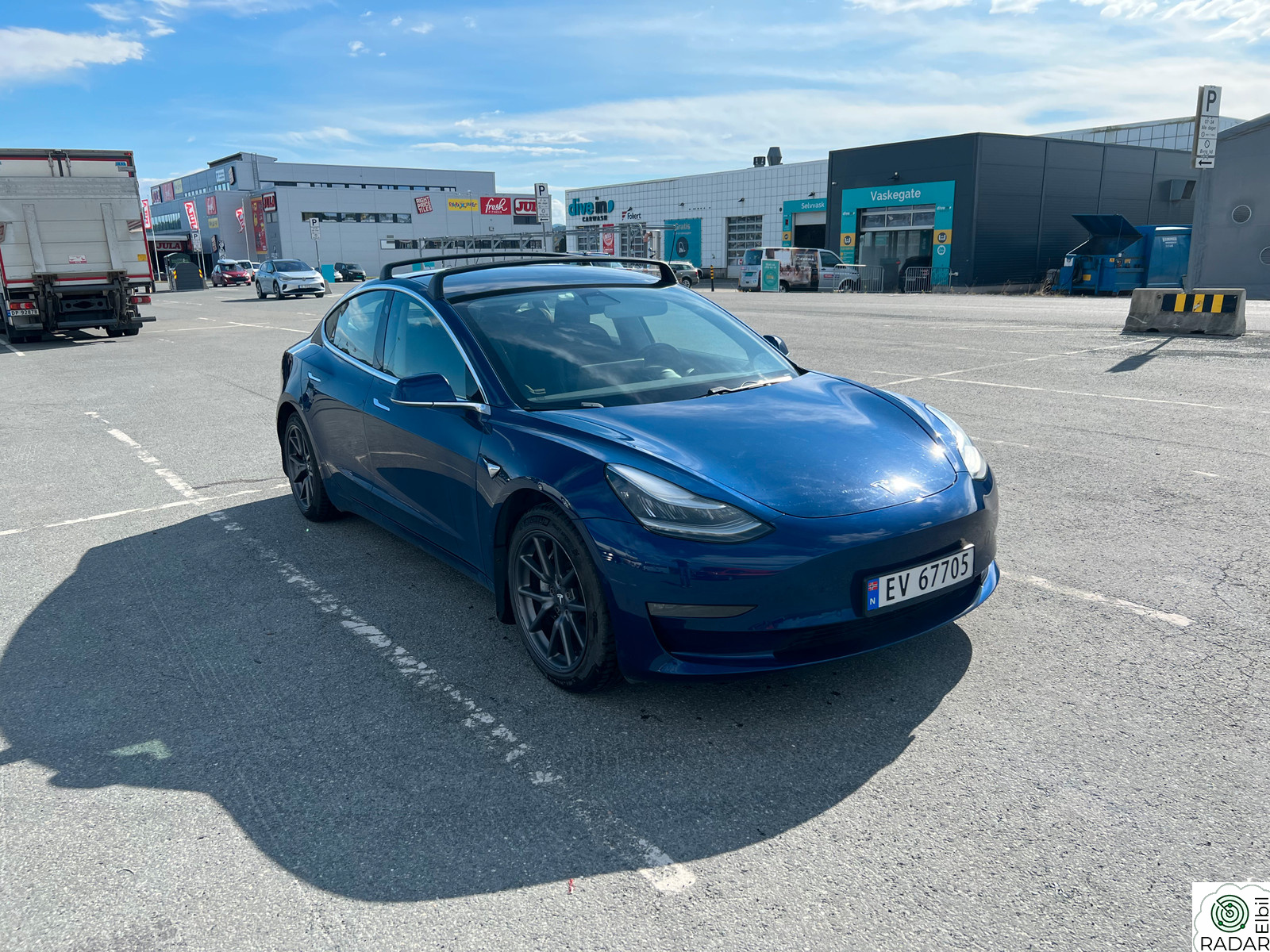 TESLA Model 3 Long Range AWD