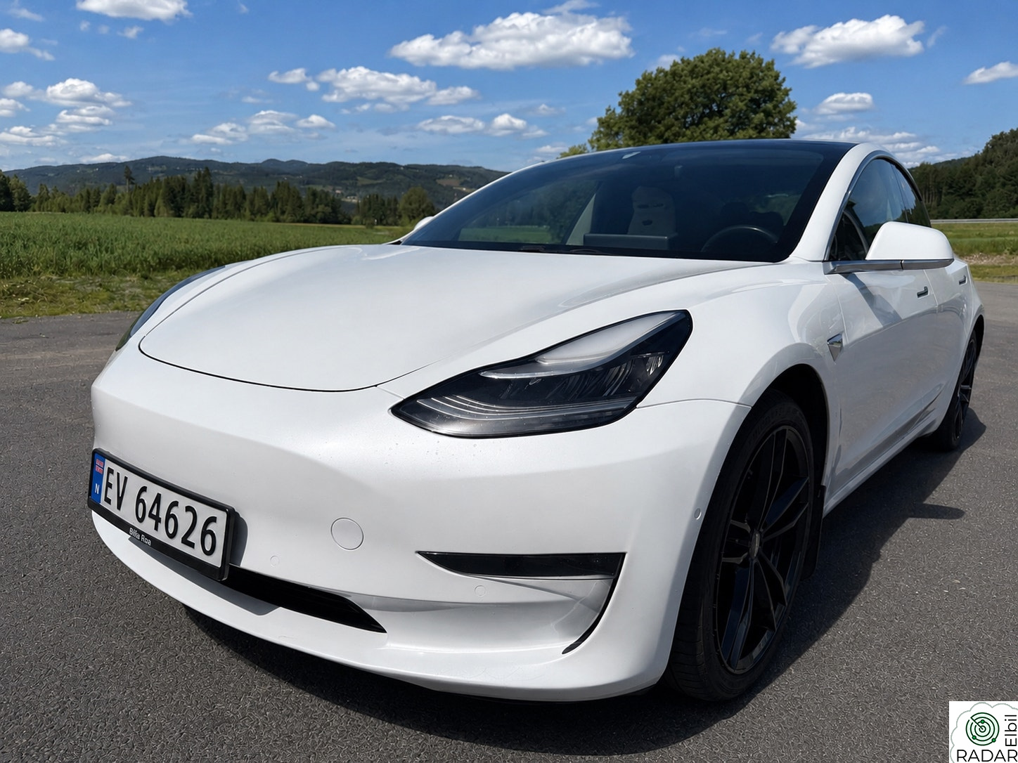 TESLA Model 3 Long Range AWD