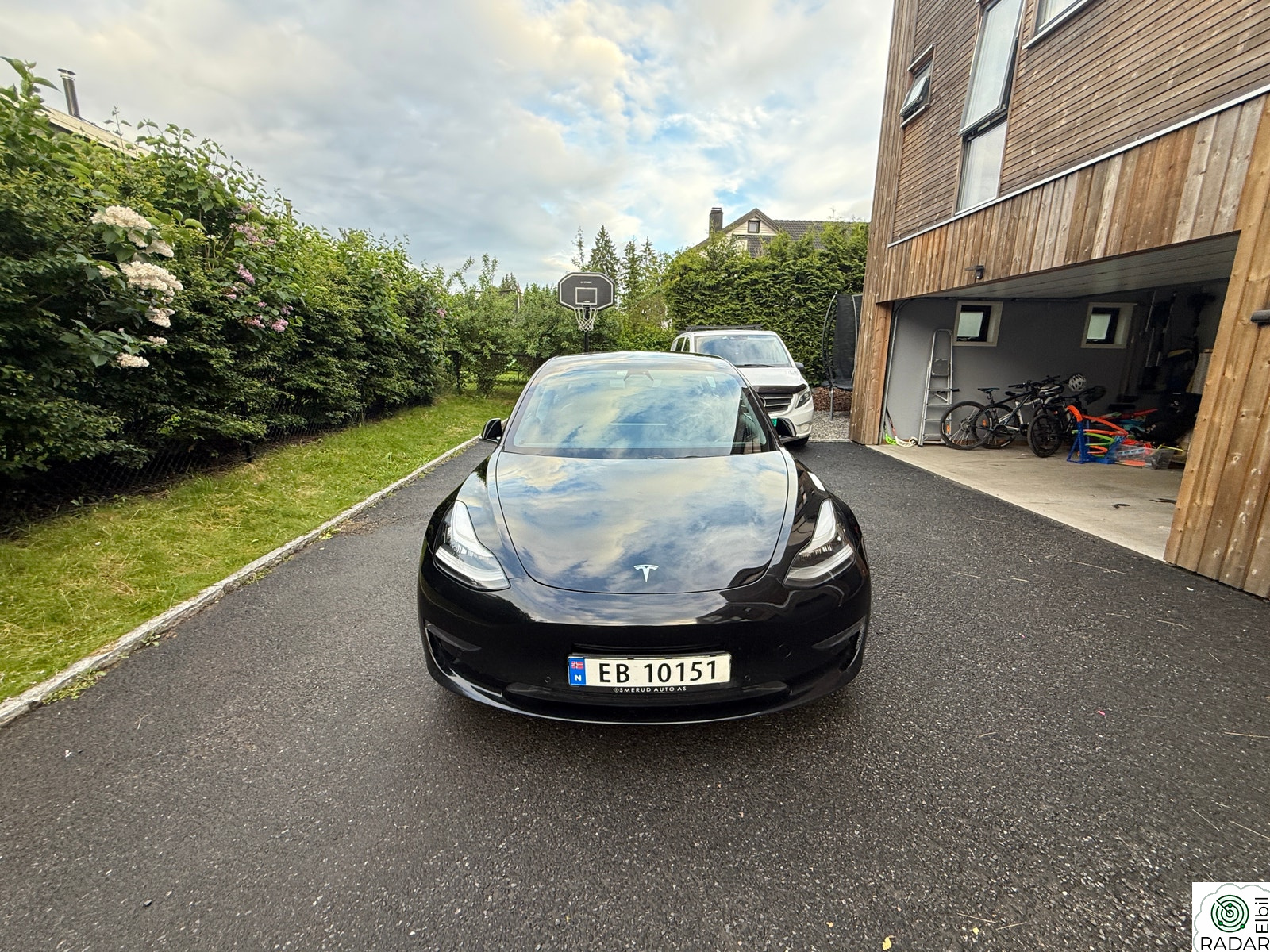 TESLA Model 3 Performance AWD Base