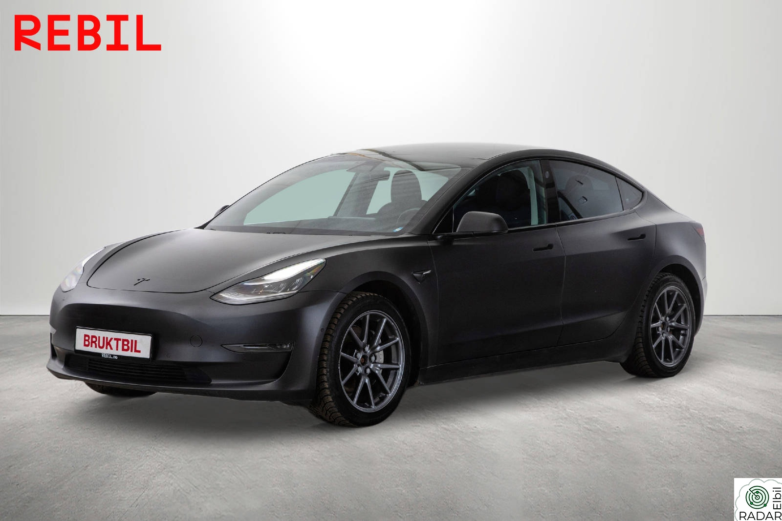 TESLA Model 3 560km (WLTP)/LR/AWD/MCU2/Navi/R.kam/Pano/AP/V.pumpe