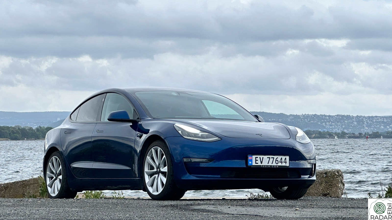 TESLA Model 3 Long Range AWD