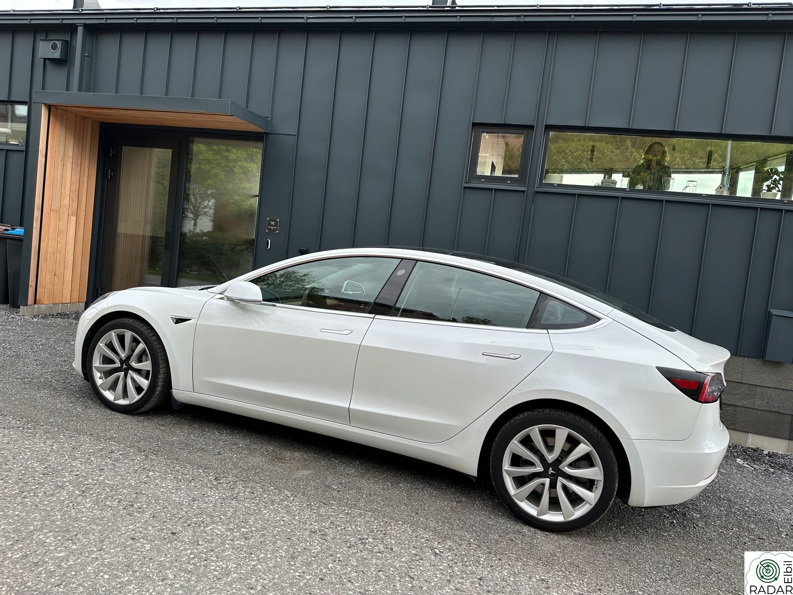 TESLA Model 3 Long Range AWD