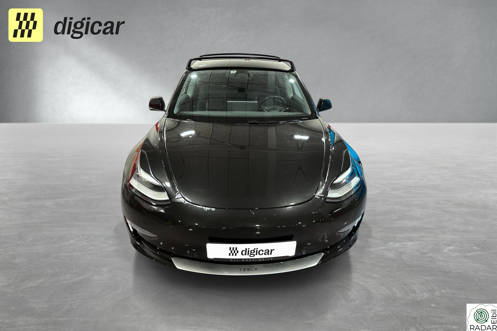 TESLA Model 3 Long Range AWD / Autopilot / Hengerfeste / All Black /+