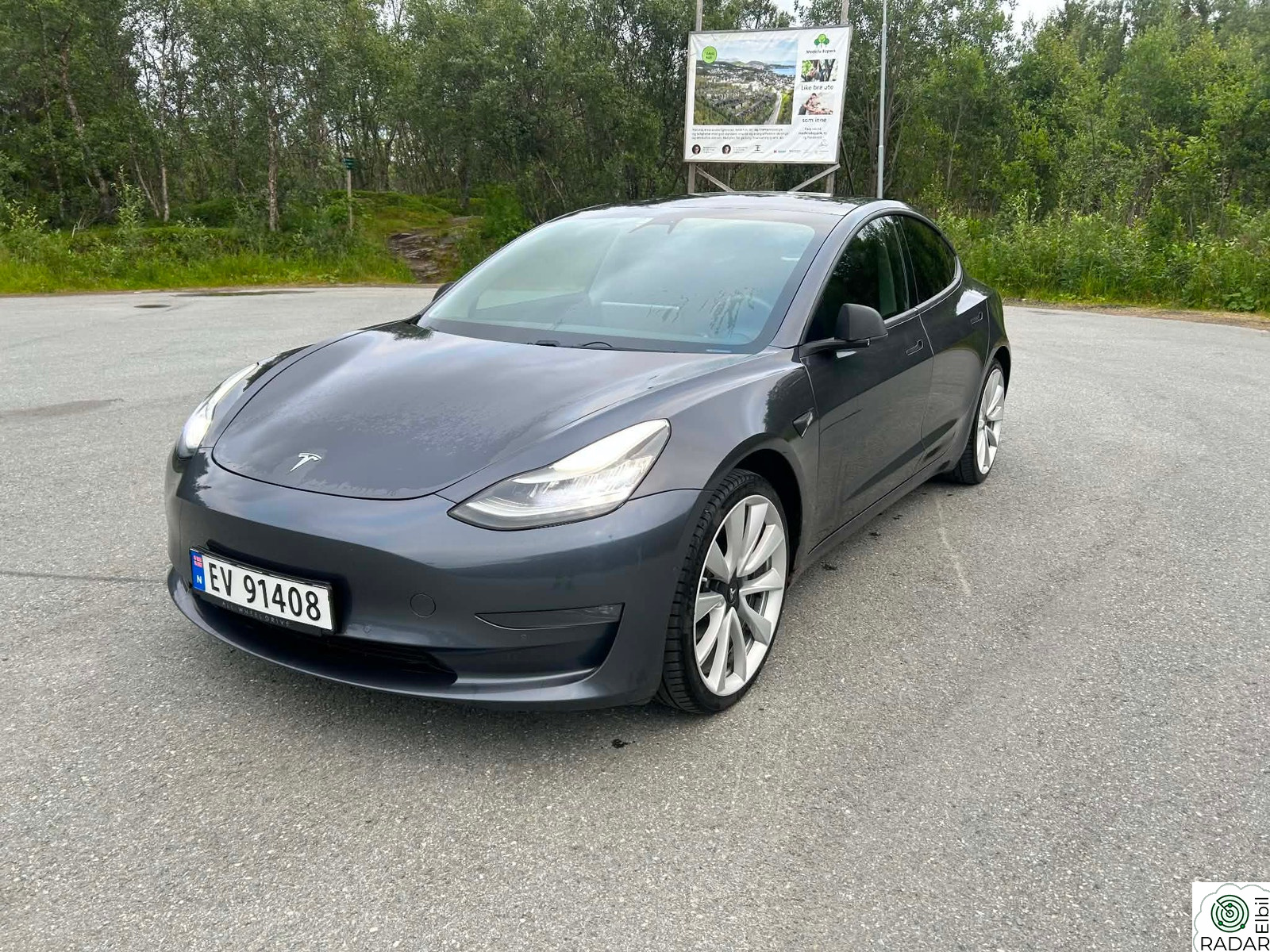 TESLA Model 3 Performance AWD