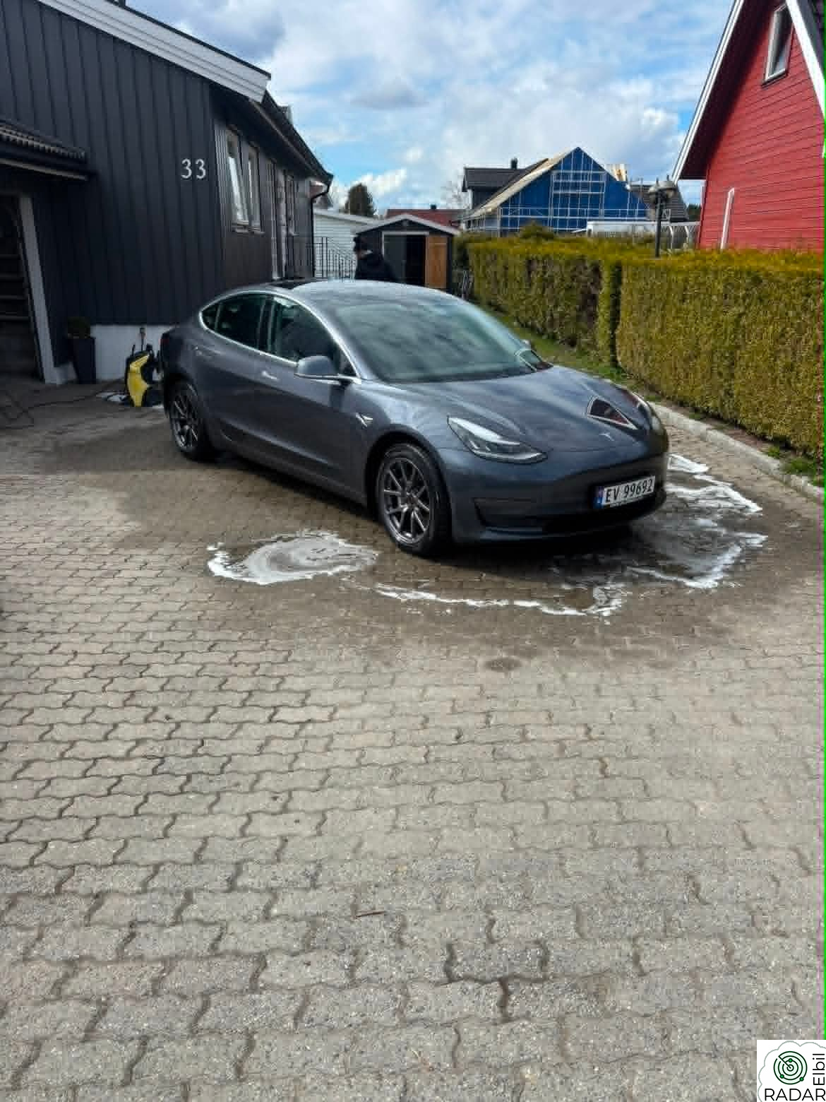 TESLA Model 3 Long Range AWD