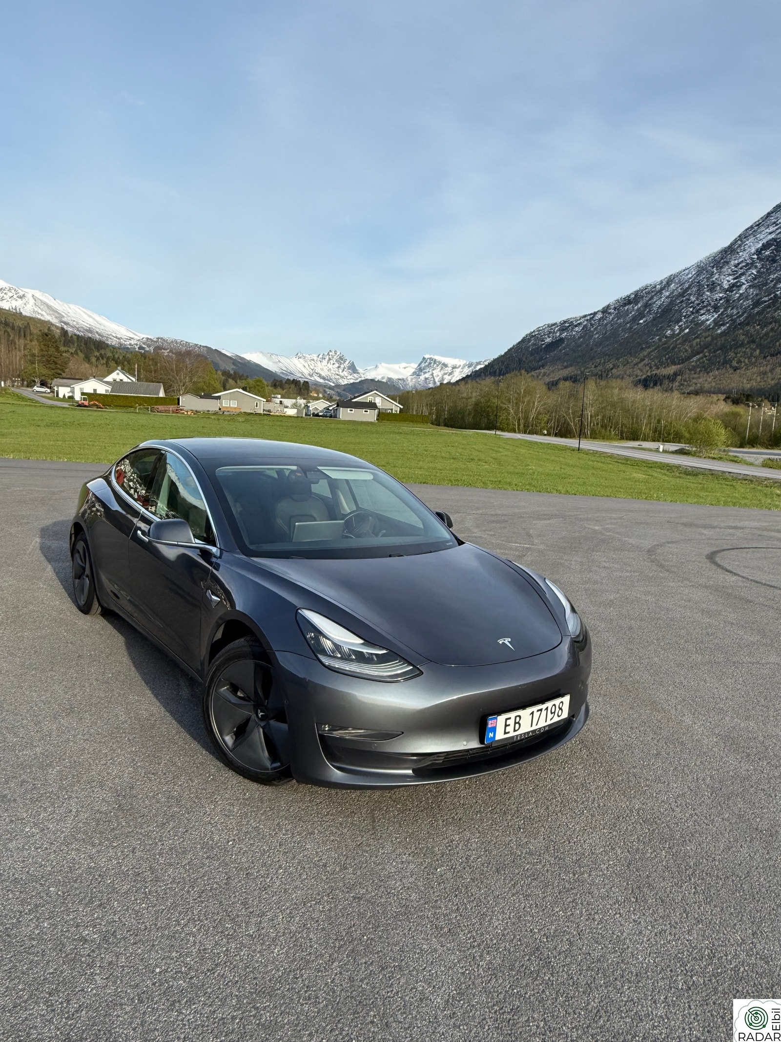 TESLA Model 3 Long Range AWD