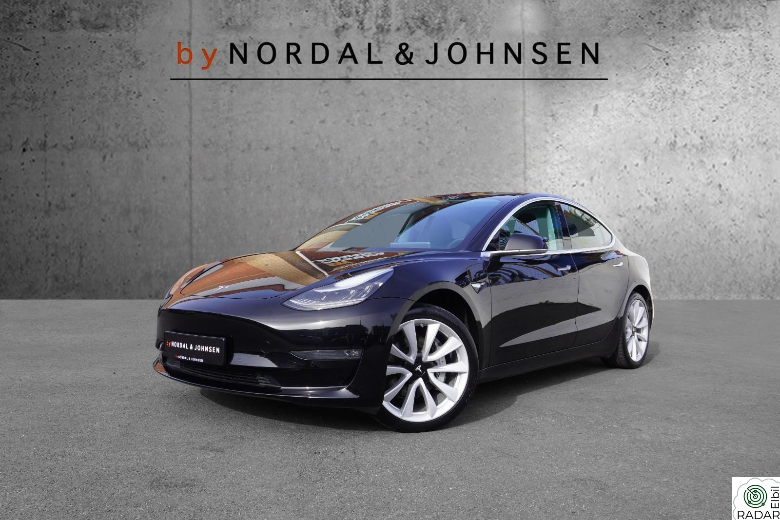TESLA Model 3 LONGRANGE AWD AUTOPILOT PANORAMA RYGGEKAMERA NY EU DAB+