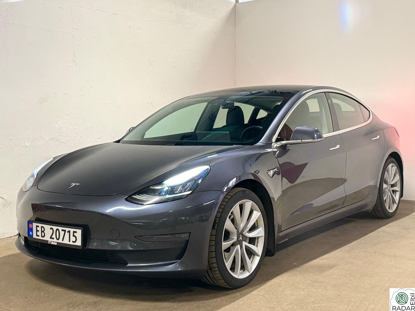 TESLA Model 3 Long Range/4x4/Eu 12.27/Skinn/360/Autopilot/Pano/Se her