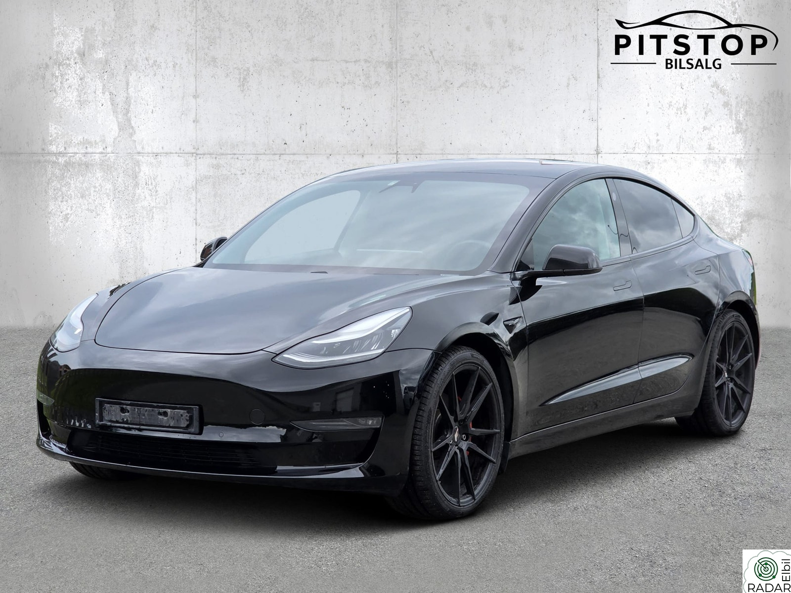 TESLA Model 3 Long Range AWD