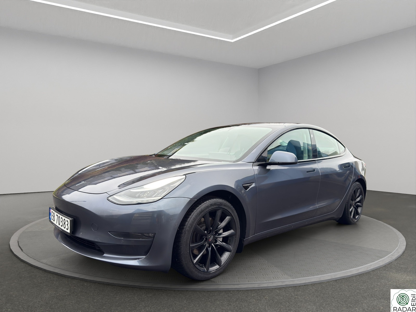 TESLA Model 3 Long Range AWD / Hengerfeste / Varmepumpe / Garanti