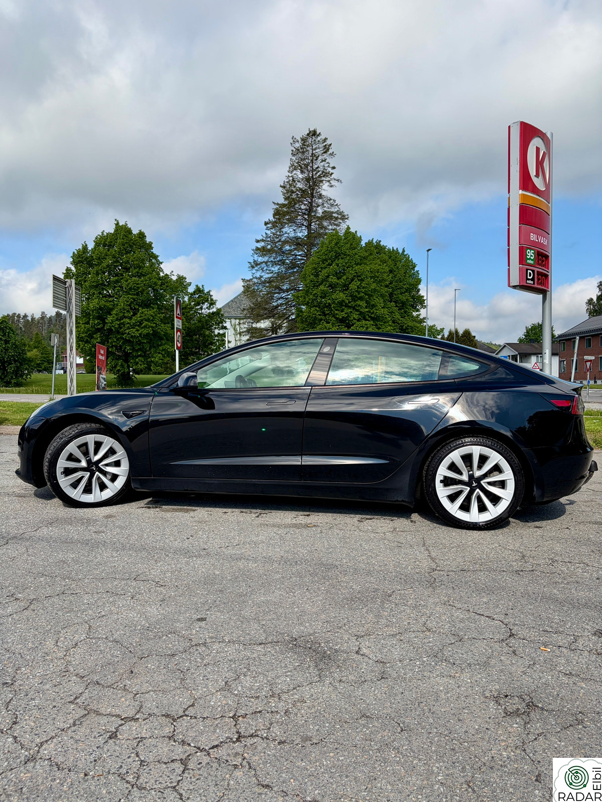 TESLA Model 3 Long Range AWD