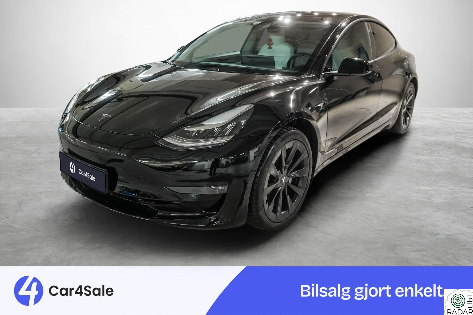 TESLA Model 3 Long Range AWD 580km / Krok / Premium / AP / V.Pumpe ++