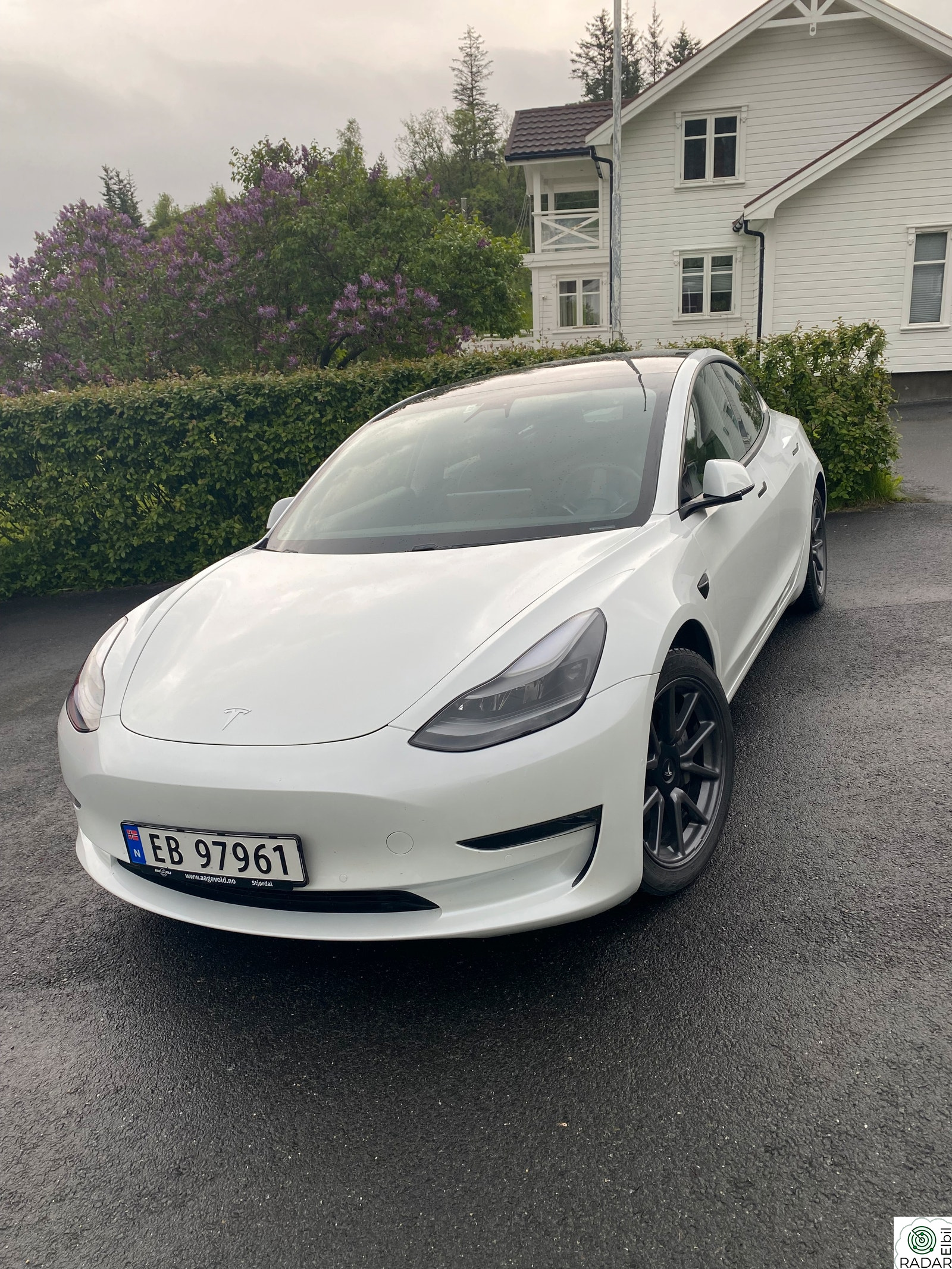 TESLA Model 3 Long Range AWD