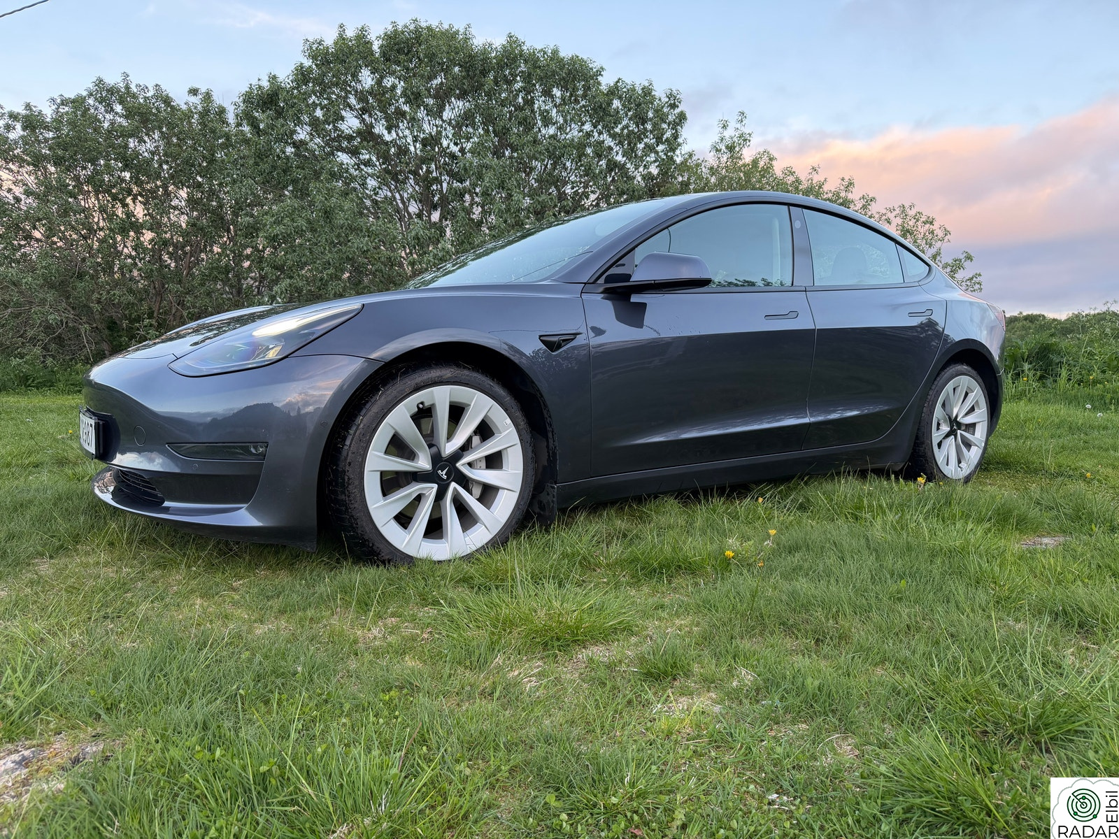 TESLA Model 3 Long Range AWD