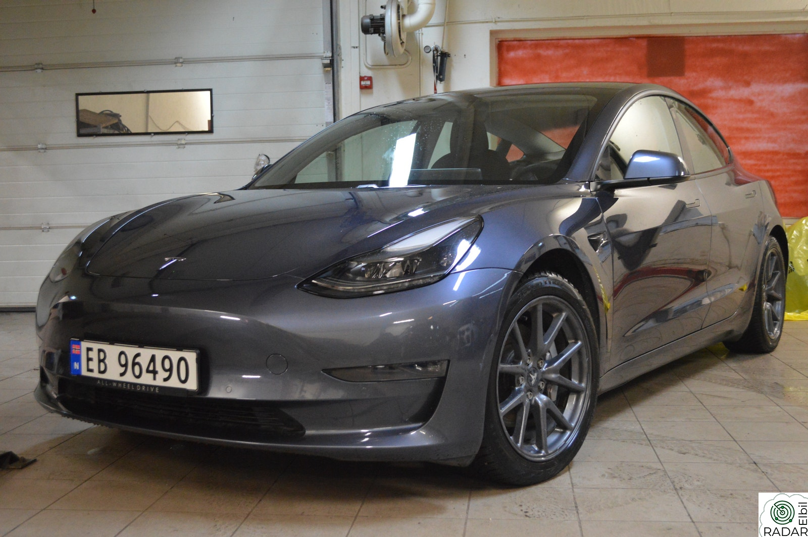 TESLA Model 3 Long Range AWD/Facelift/Varmepumpe/H.feste/580 KM/