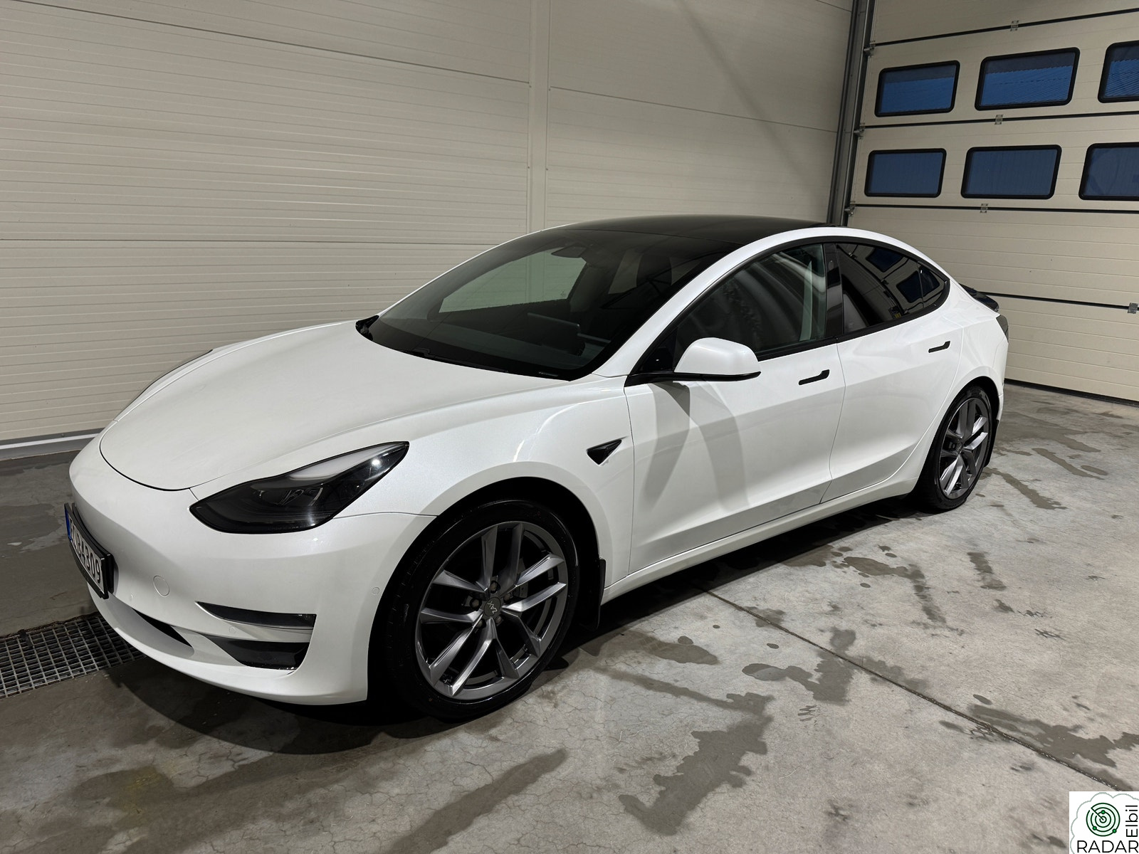 TESLA Model 3 Long Range AWD